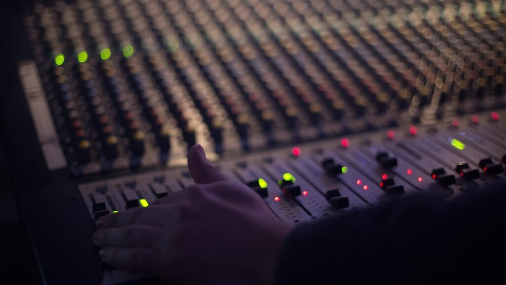 audio, technology, mixer-1839162.jpg